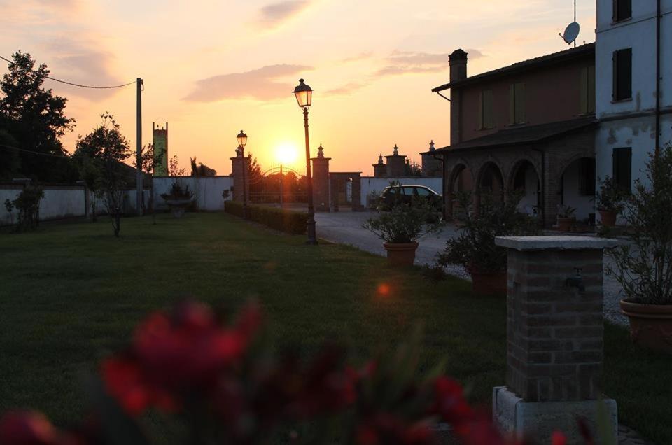 Volivia Relais Bed and Breakfast Pegognaga Buitenkant foto